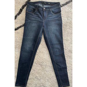 1822 ADRIANNA DARK DENIM JEANS SIZE 6
